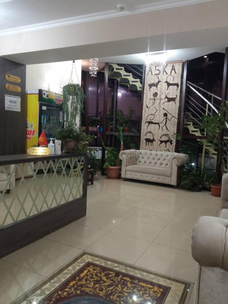 Aska Hotel Naryn Екстер'єр фото