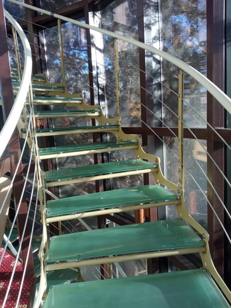 Aska Hotel Naryn Екстер'єр фото