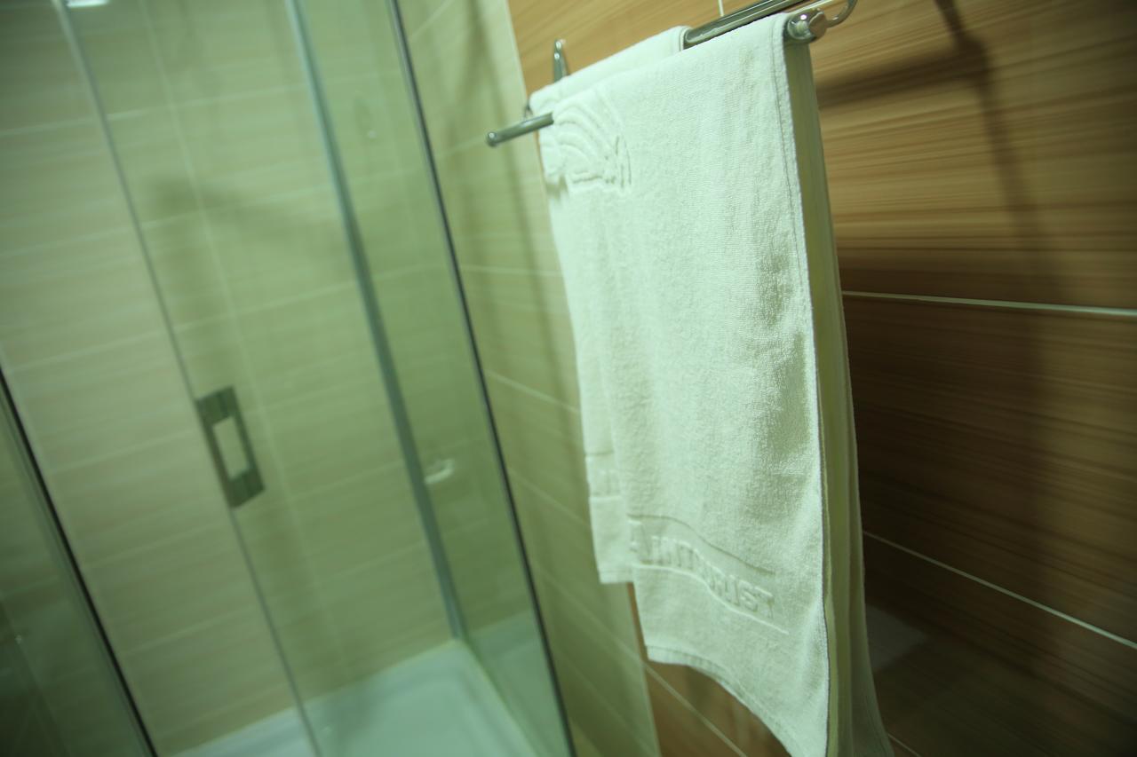 Aska Hotel Naryn Екстер'єр фото