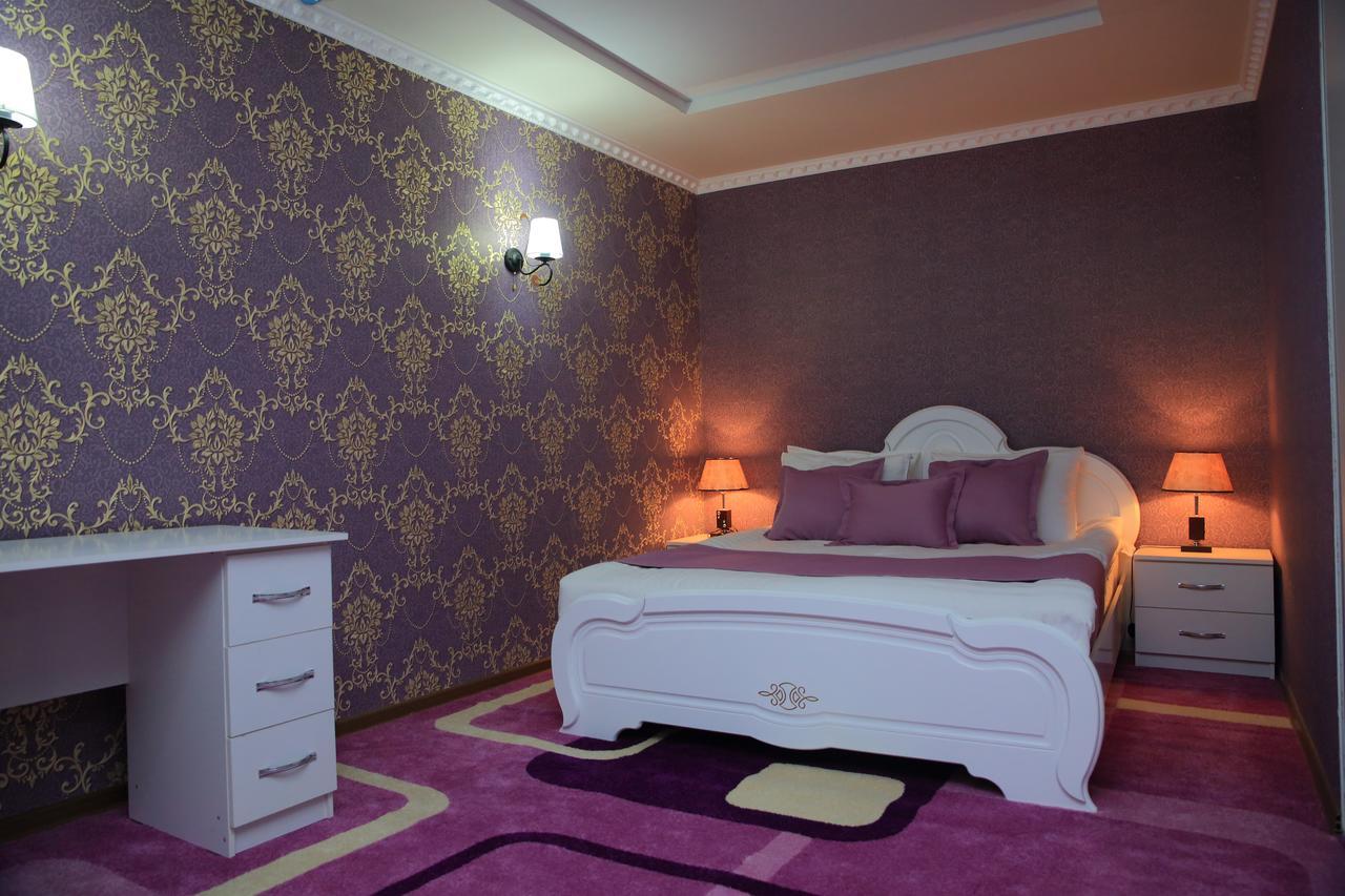 Aska Hotel Naryn Екстер'єр фото