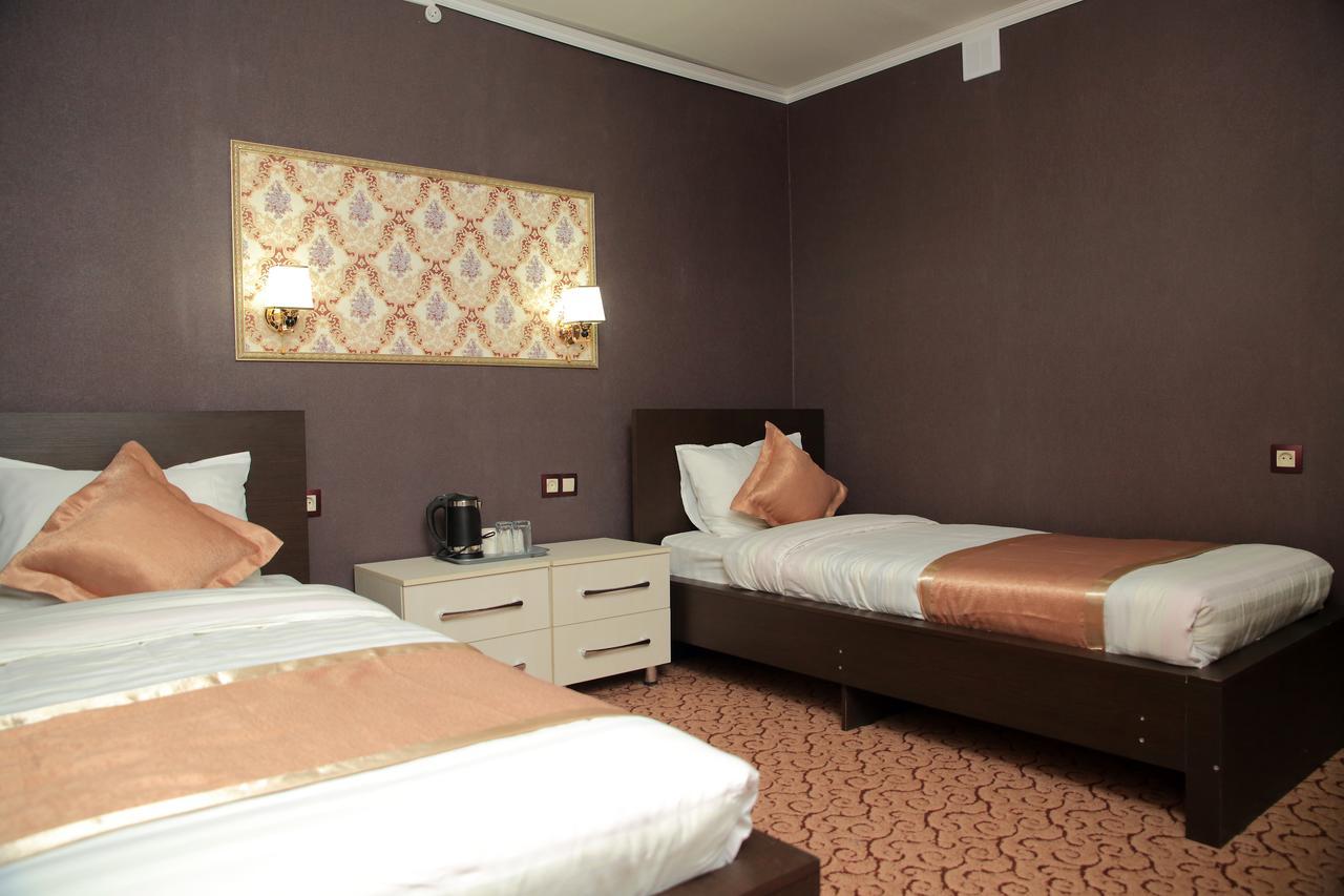 Aska Hotel Naryn Екстер'єр фото