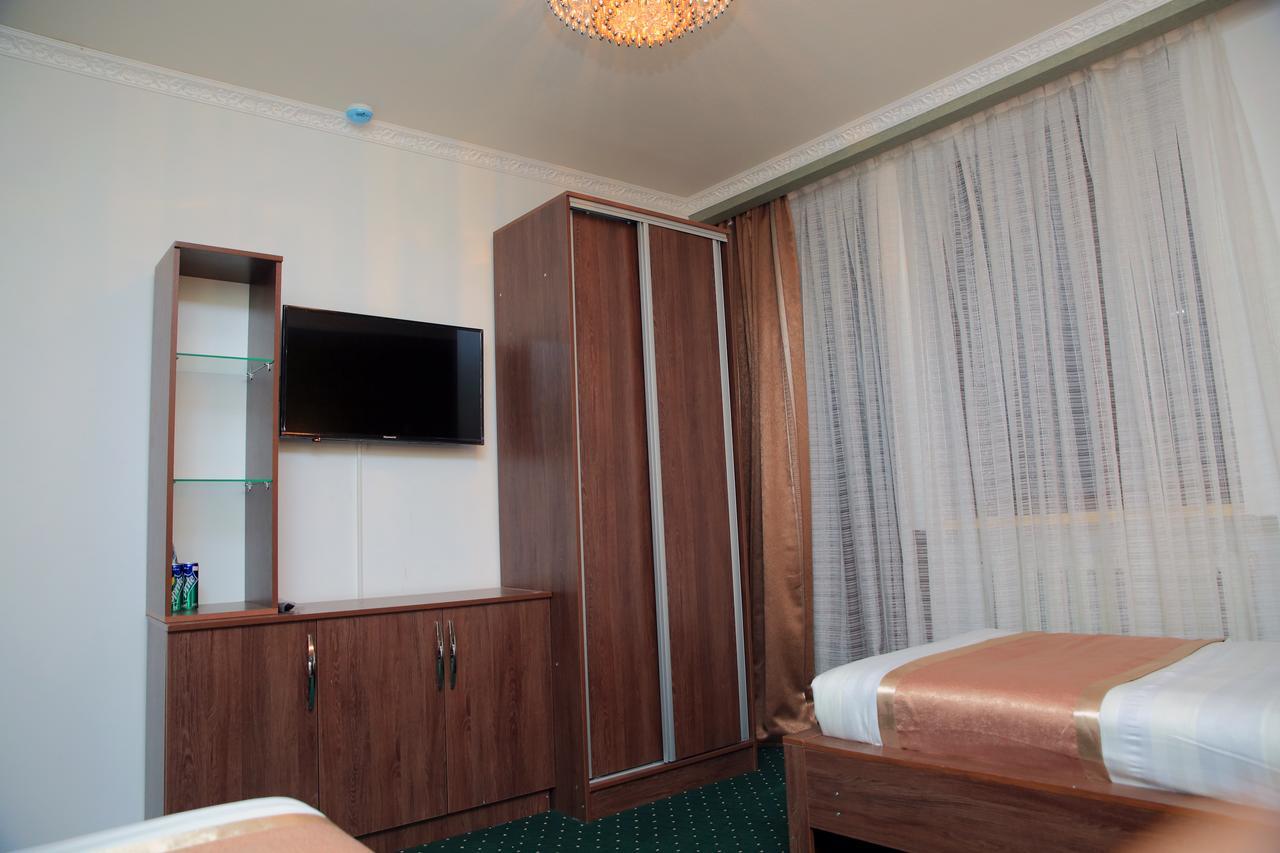 Aska Hotel Naryn Екстер'єр фото