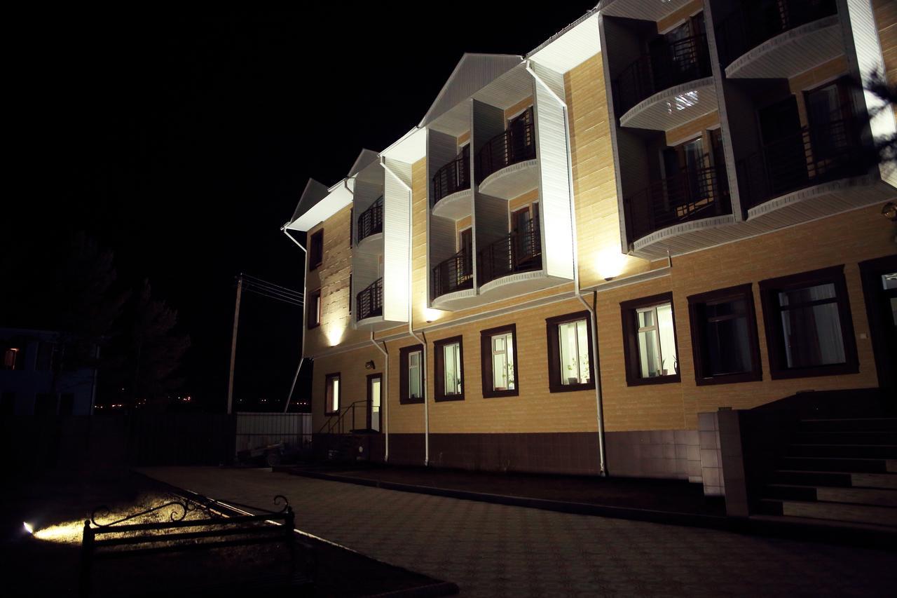 Aska Hotel Naryn Екстер'єр фото