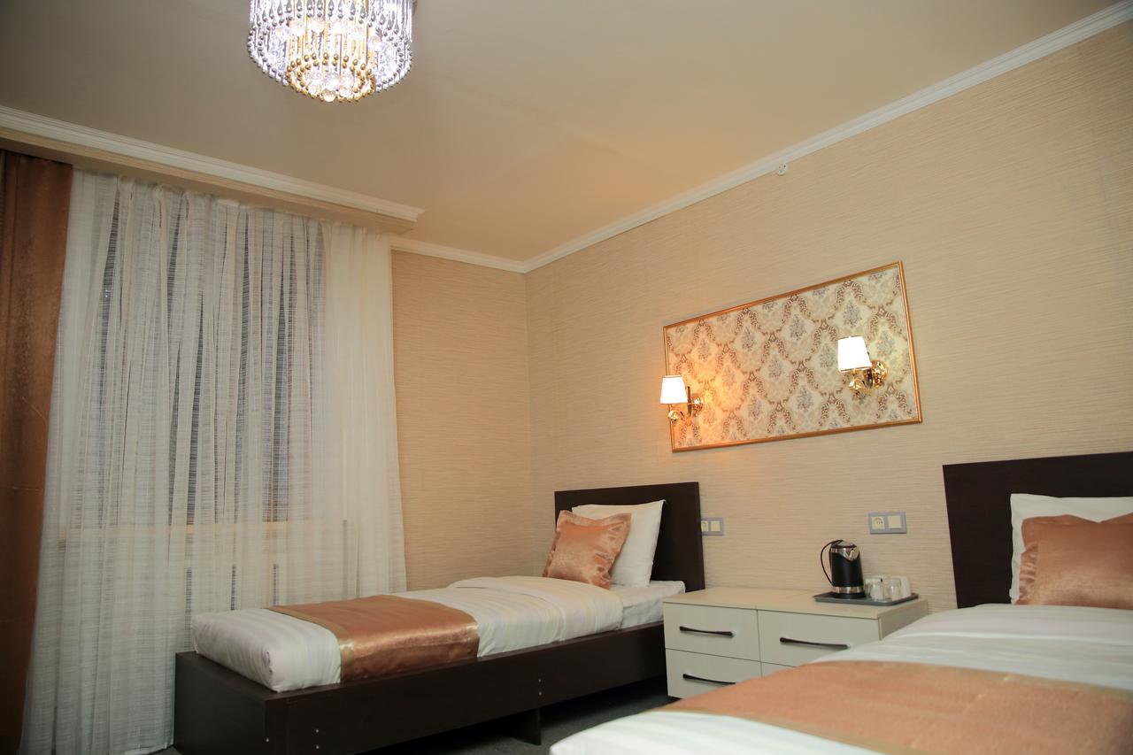 Aska Hotel Naryn Екстер'єр фото