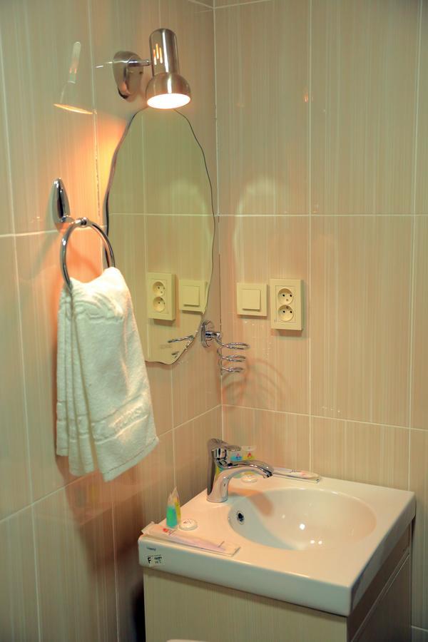Aska Hotel Naryn Екстер'єр фото